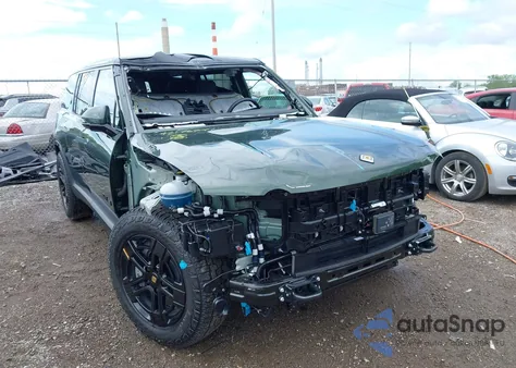 2025 Rivian R1S Adventure Dual Motor Large Pack/Adventure Dual Motor Max Pack from USA, damaged, VIN 7PDSGBBAXSN058914